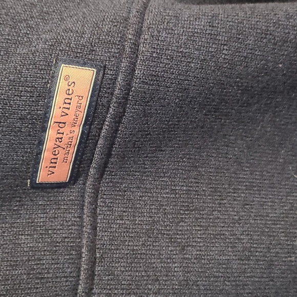 Vineyard vines 1/4 zip - Picture 2 of 4